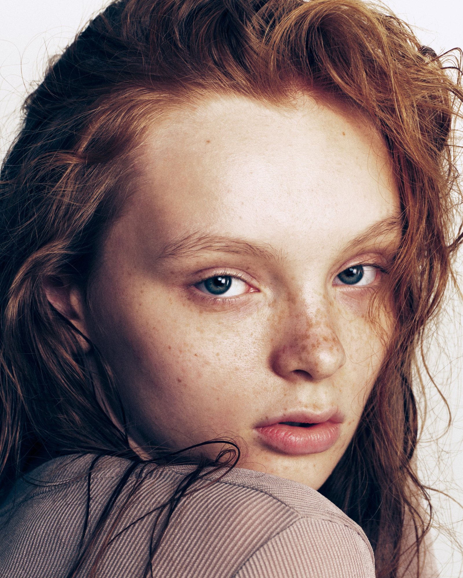 Editorial 06
